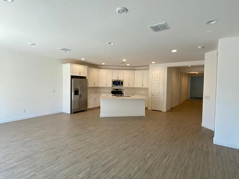 560 E Cactus Wren Dr — Photo 25