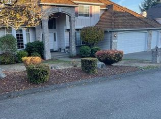 4428 Country Club Dr NE, Tacoma, WA 98422