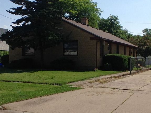 3rd image of 2321 Logan St
