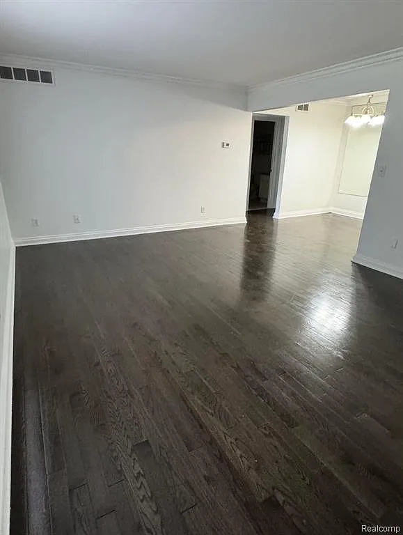 1 bed, 782 sqft, $1,300 — Photo 2