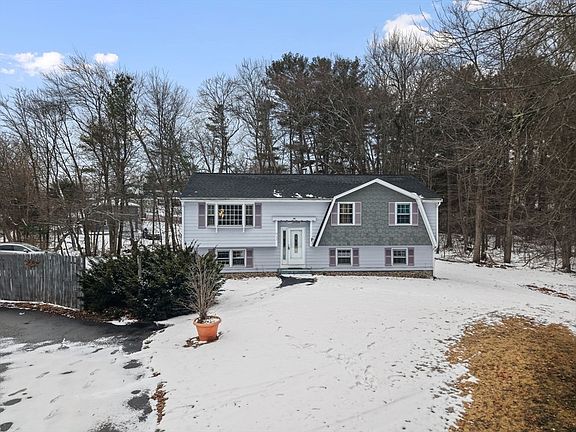3rd image of 31 Burlington Ave