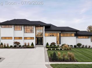 1733 Morningside Way, Bloomfield Hills, MI 48302