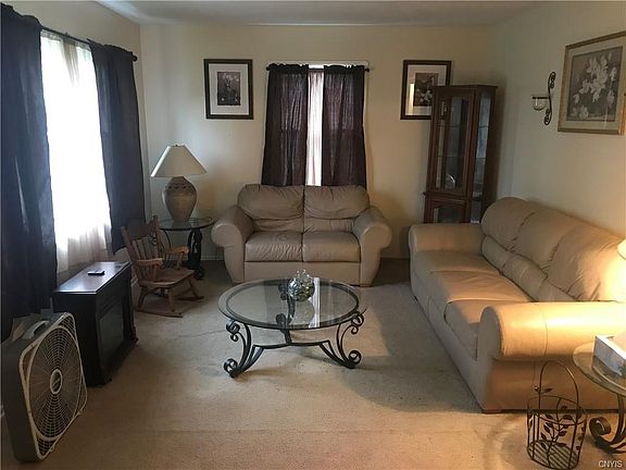5th image of 507 Dakin St