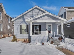 117 E Crawford St, Peotone, IL 60468