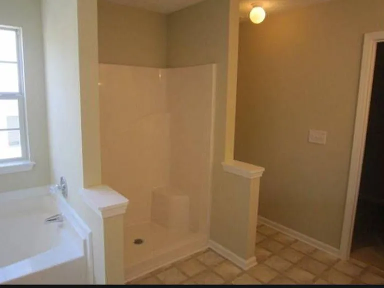 304 Clearsprings Dr — Photo 13