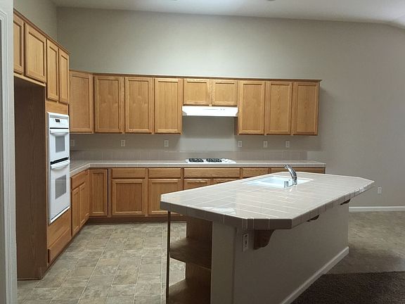 5th image of 6102 W Seeger Ct