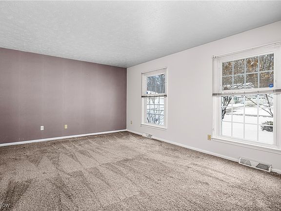 5th image of 4620 Washington Ave