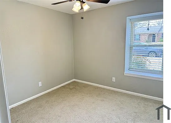 250 Barclay Ave — Photo 9