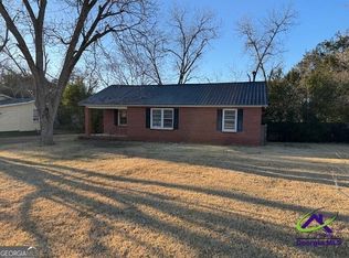 151 Edmondson Cir, Cochran, GA 31014