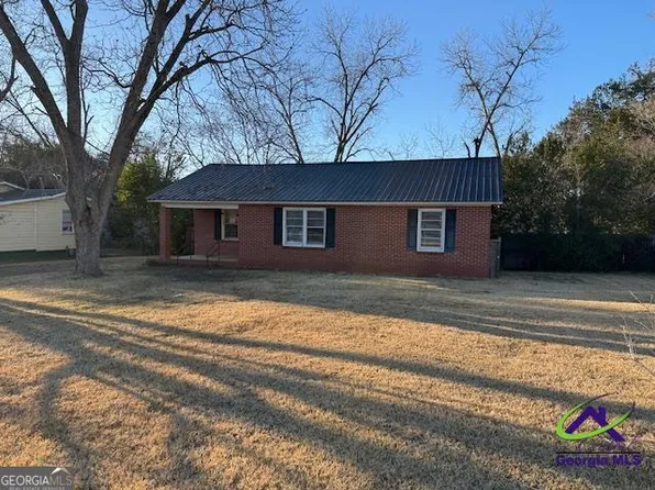151 Edmondson Cir, Cochran, GA 31014