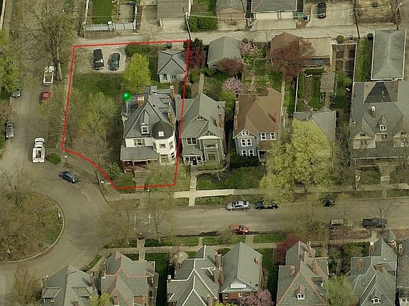 3rd image of 332 W 6th Ave