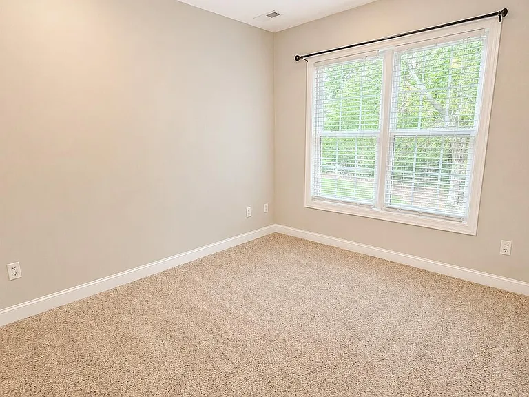 546 Keagan Way — Photo 25