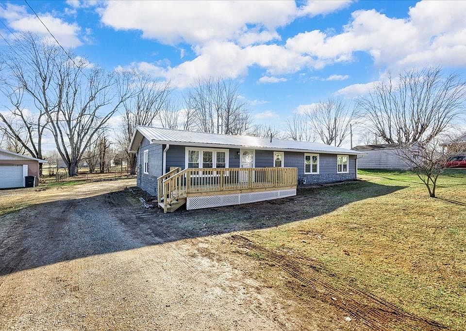 1st image of 136 Crowley Ln