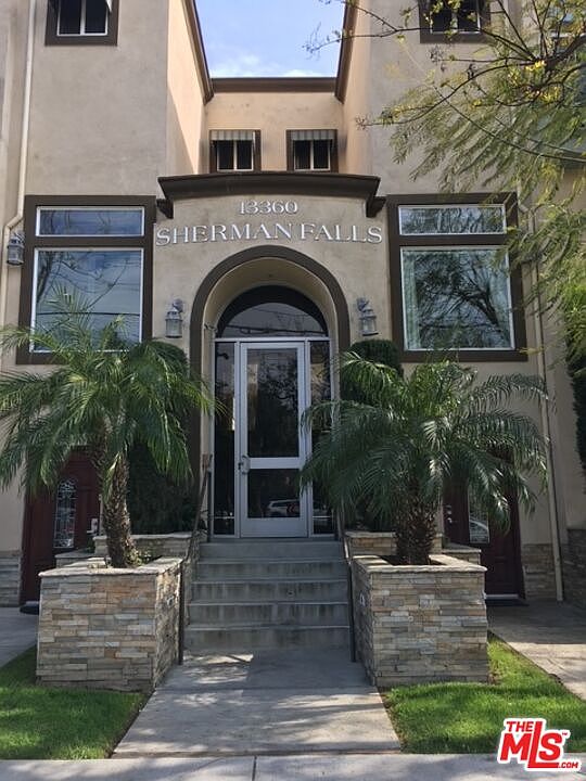 1st image of 13360 Burbank Blvd APT 10
