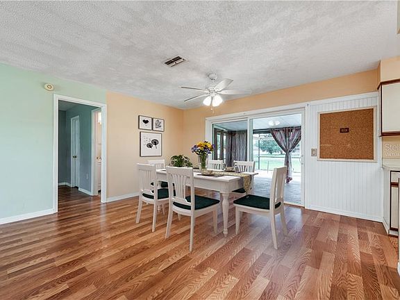 5th image of 56 Bolton Ct