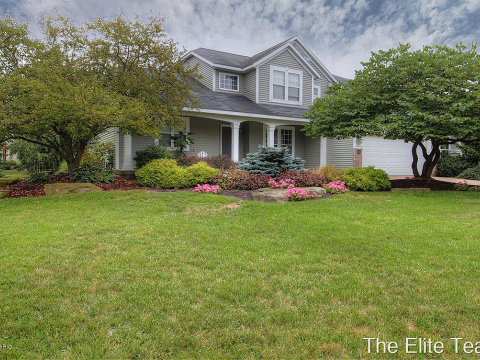 1st image of 5825 Highbury Dr SE
