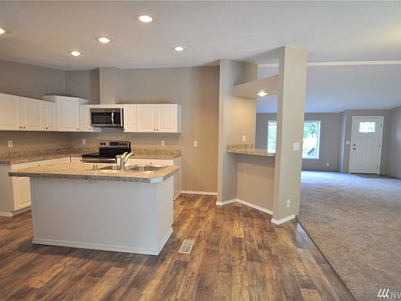 4th image of 8315 Abelia Ct SE