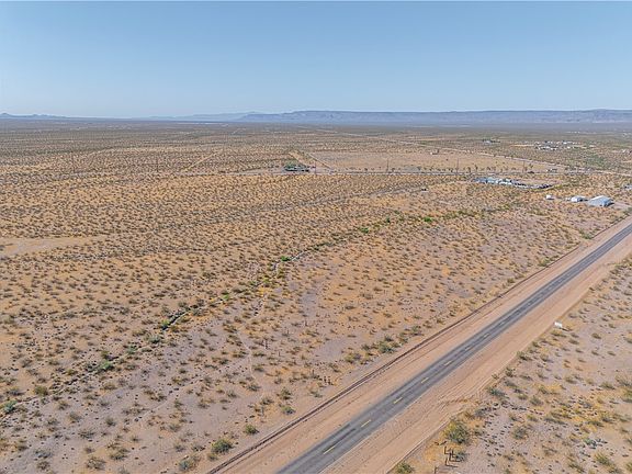 2nd image of 215-11-176 W Oatman Hwy