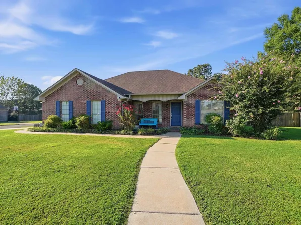 1505 Pinefield Dr, Conway, AR 72034