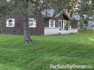 3rd image of 601 Cedarwood Dr
