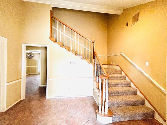 5th image of 2121 Longhorn Dr