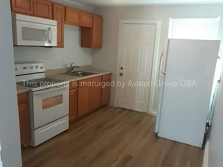610 W 18th St #1 — Photo 8