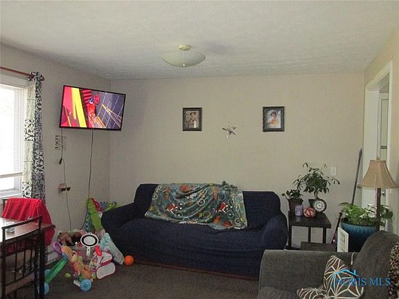2nd image of 416 Garfield Dr