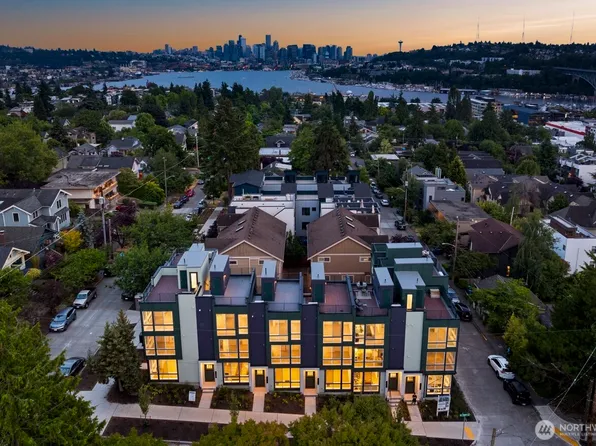 3852 Carr Place N, Seattle, WA 98103