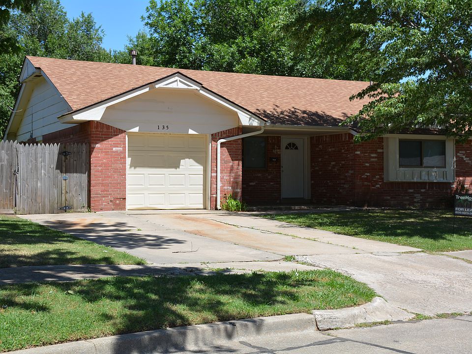 1st image of 135 Mount Vernon Dr