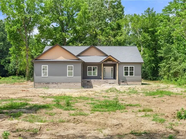 Corvette Ln, Walkertown, NC 27051