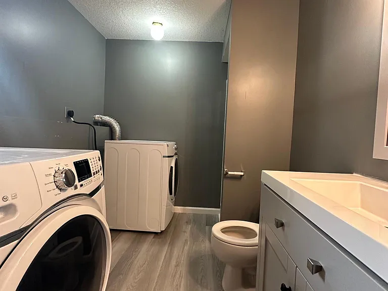 1711 SW Valley View Ct — Photo 8