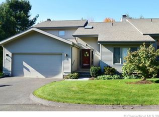 9 Boxwood Cir, Avon, CT 06001