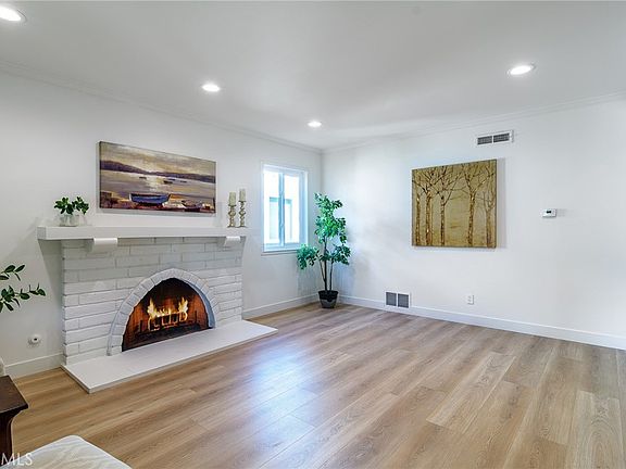 3rd image of 6851 Reefton Ave