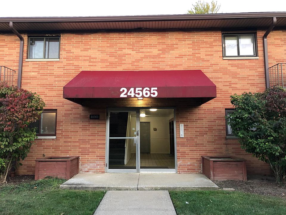 1st image of 24565 Clareshire Dr APT 102