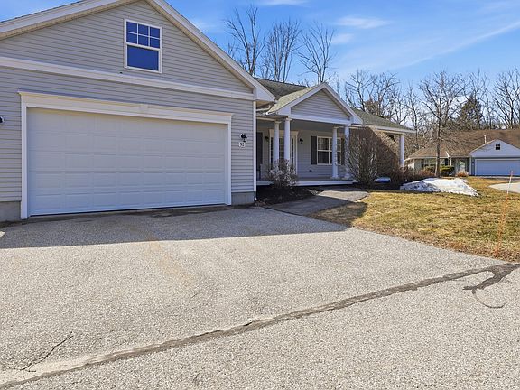 2nd image of 52 Macintosh Lane #52