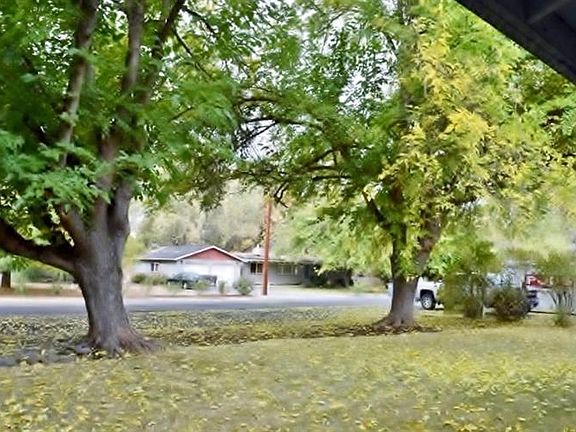 5th image of 4052 Sunland Ave
