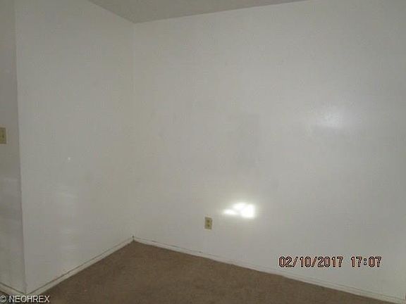 3rd image of 2800 Lexington Ave NW #A