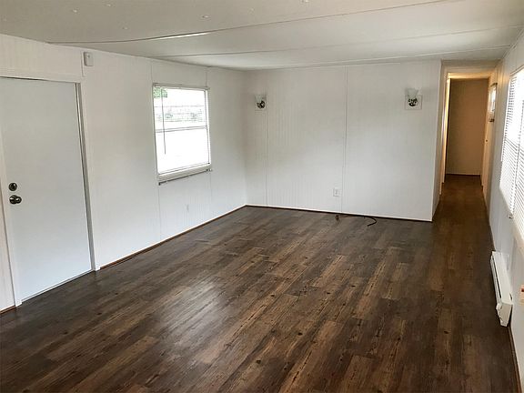 2nd image of 807 Edgemont Ave Lot 4