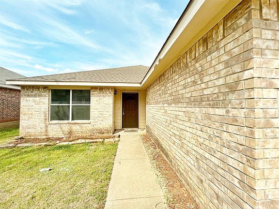 2nd image of 7533 Vanessa Dr