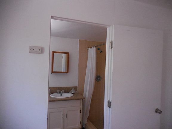 3rd image of 131 James Dr APT C