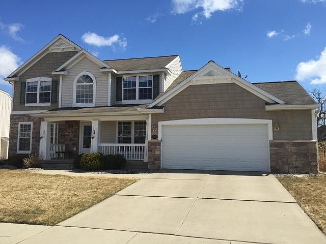 1st image of 8568 Twin Lakes Dr