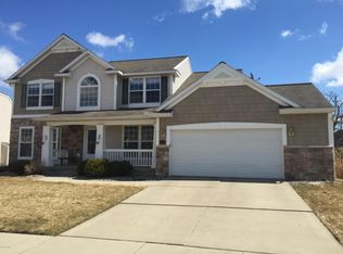 8568 Twin Lakes Dr, Jenison, MI
