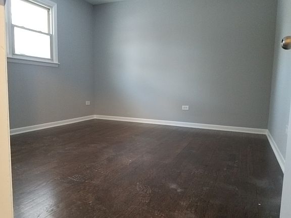 5th image of 15445 Dearborn St