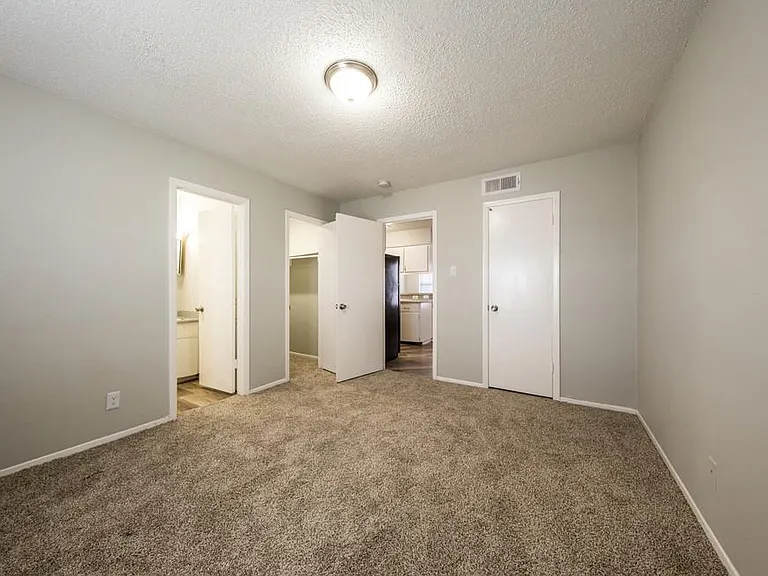 The Rise Apartments — Photo 7