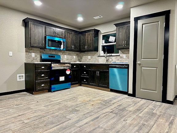 4th image of 1140 Pioneer Ln