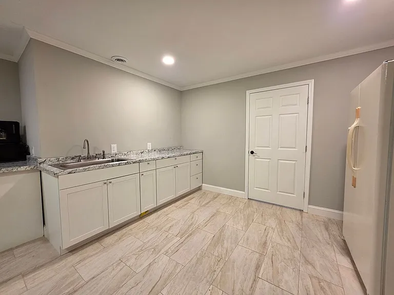 2397 Ashbury Ct — Photo 16