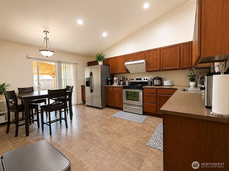 5th image of 12503 SE 259th Place