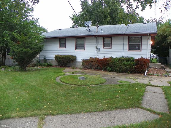 5th image of 1426 Parkview Ln NE