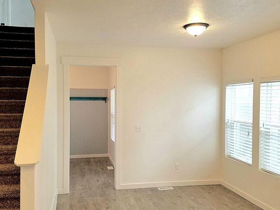 4th image of 13369 S Stone Hayes Ct