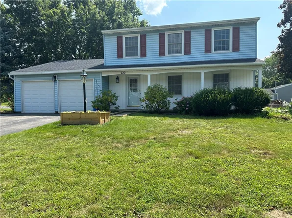 220 Overland Trl, West Henrietta, NY 14586